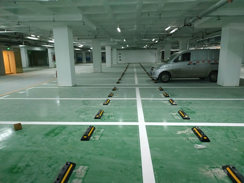 車(chē)位標(biāo)線