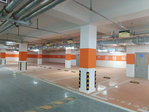 汽車(chē)停車(chē)位劃線